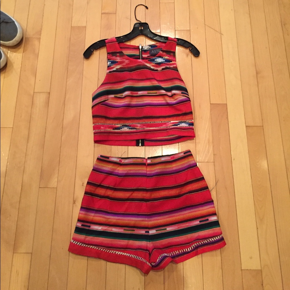 AZTEC crop top and Shorts set!